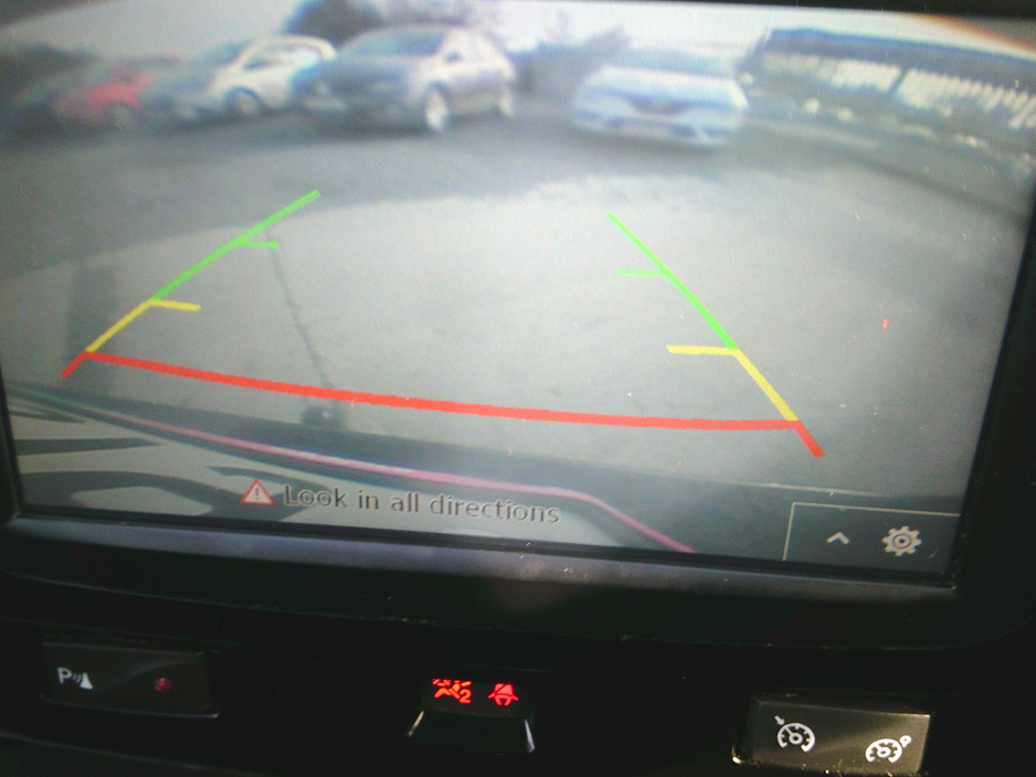 2018 Dacia Duster - image 12