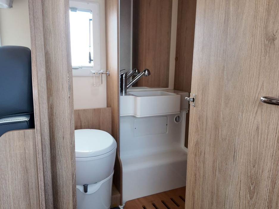 2024 Ford Transit - image 19