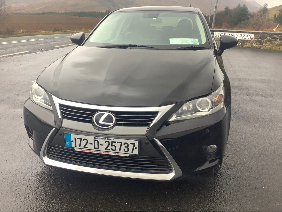 2017 Lexus CT 200 h - image 34