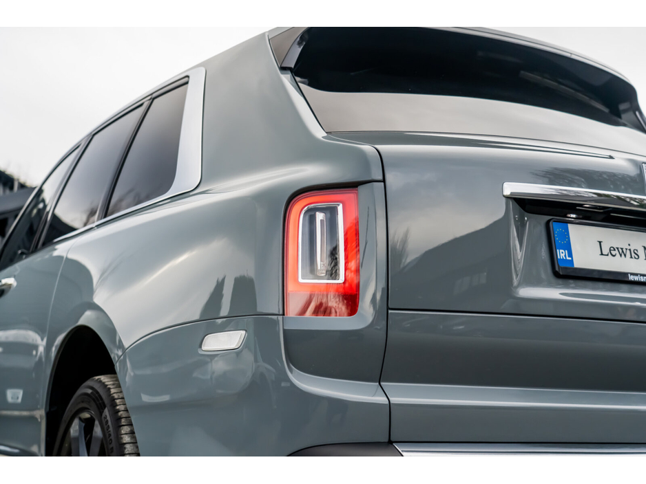 2023 Rolls-Royce Cullinan  €489,950
