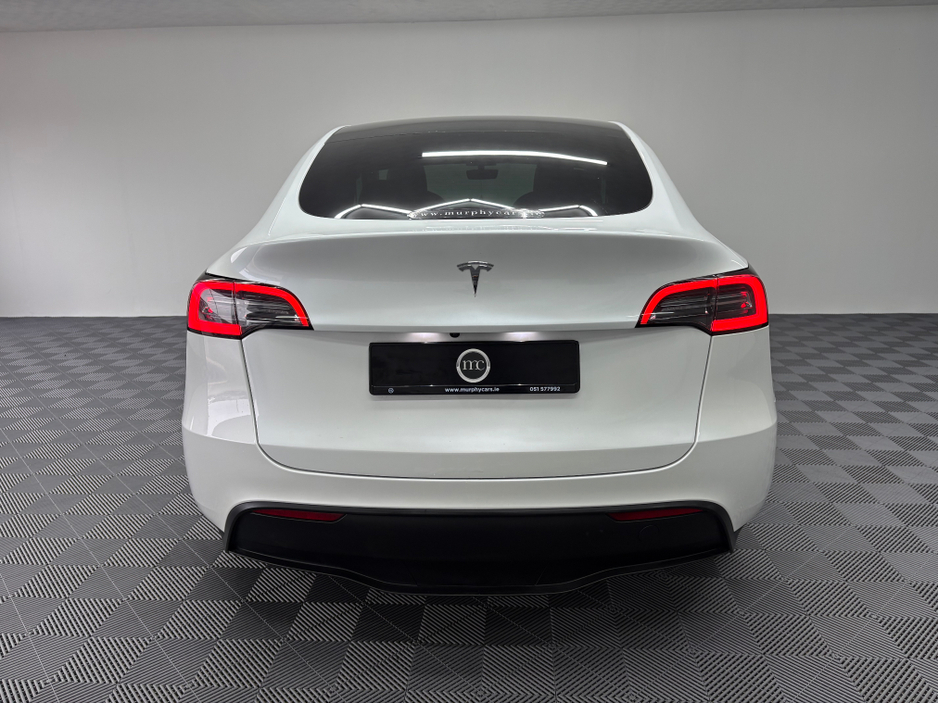 2023 Tesla Model Y - image 17