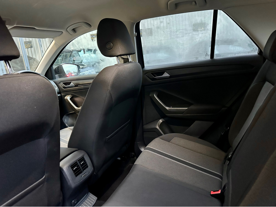 2019 Volkswagen T-Roc 1.0 TSI DESIGN 115PS €18,500