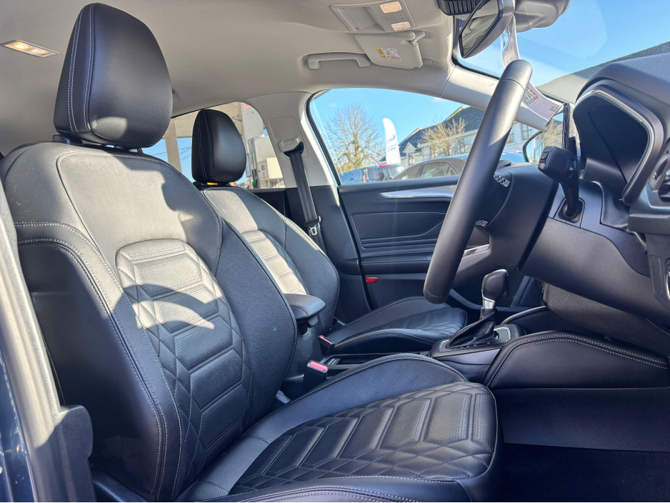 2022 Ford Focus - image 13