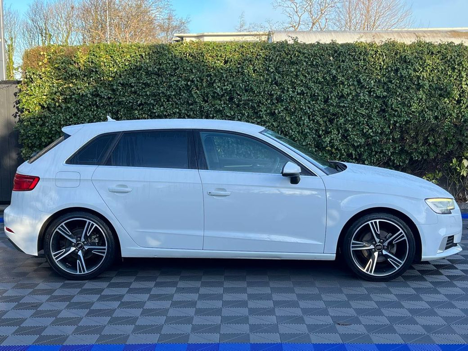 2017 Audi A3 SPORT 1.4 TFSI AUTO // DIAMOND CUT ALLOYS // LEATHER INTERIOR // APPLE CARPLAY/ANDROID AUTO €17,900
