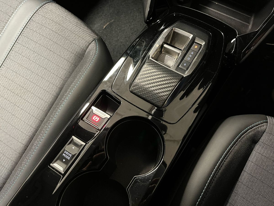 2023 Peugeot 208 - image 4