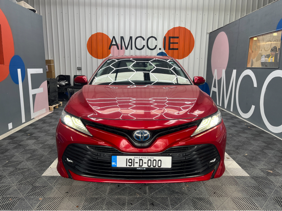 2019 Toyota Camry - image 6