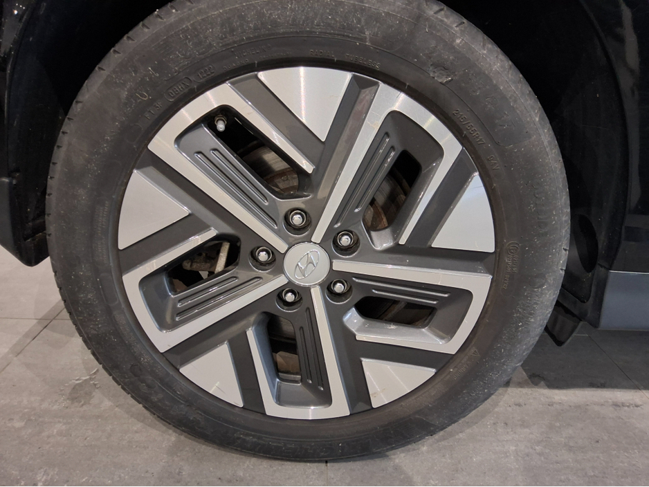 2022 Hyundai Kona PREMIUM 64kW ** Long Range Battery** €21,950