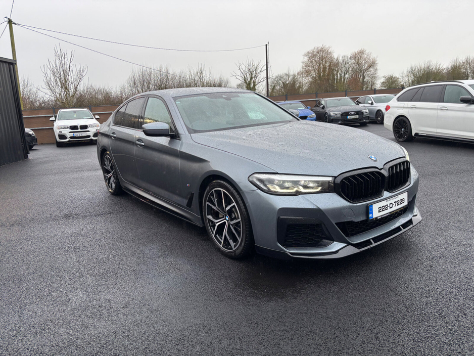 2022 BMW 5 Series - image 11