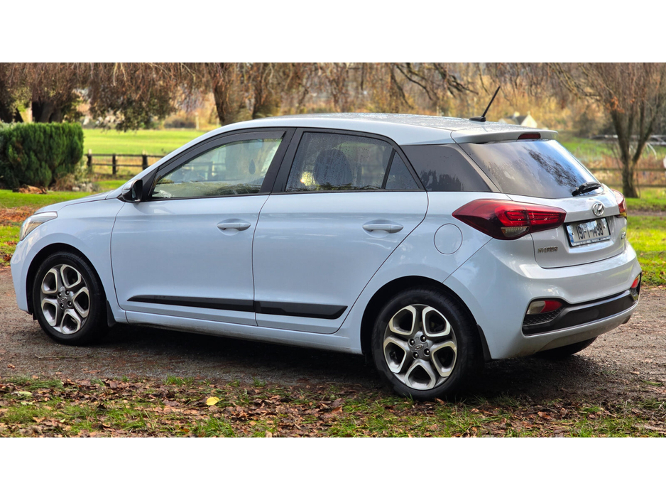 2019 Hyundai i20 - image 7