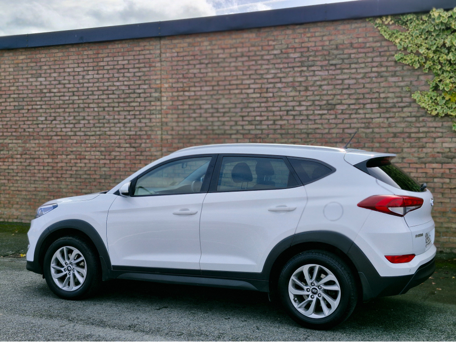 2016 Hyundai Tucson - image 3