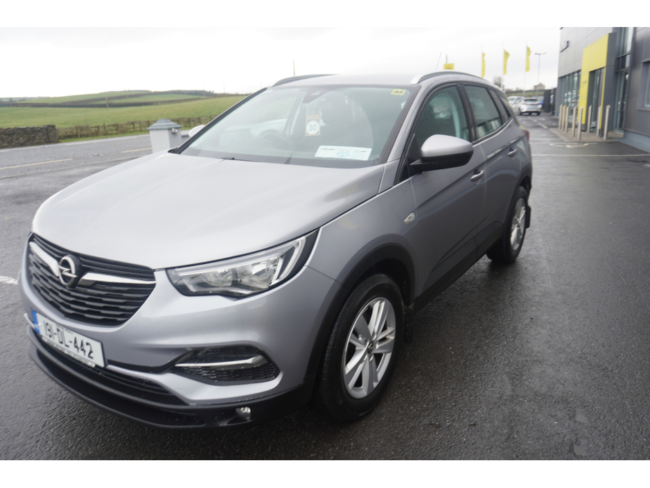 2019 Opel Grandland X - image 5