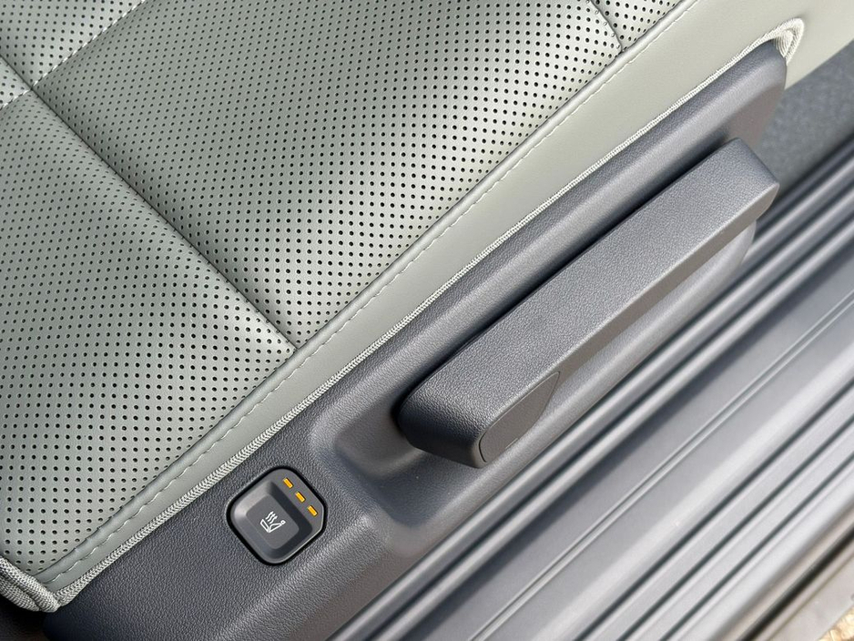 2026 Kia PV5 - image 32