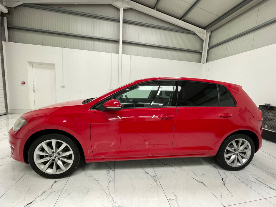 2014 Volkswagen Golf - image 5