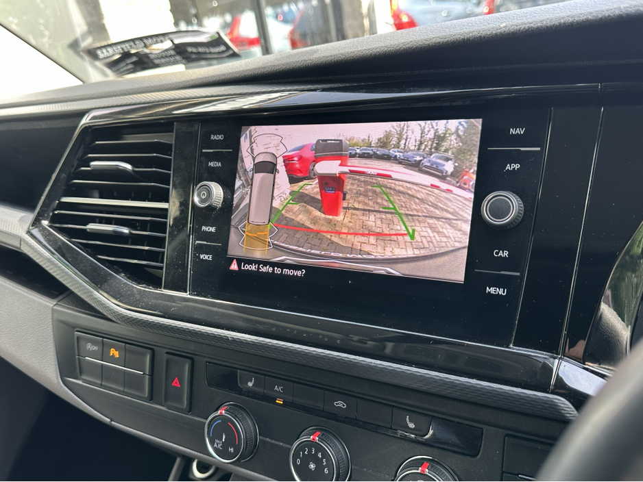 2024 Volkswagen Transporter - image 16