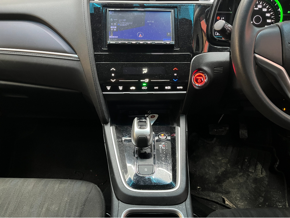 2022 Honda Shuttle €17950 2022 HONDA SHUTTLE HYBRID SENSING 2.0 AUTOMATIC / CRUISE CONTROL / REVERSE CAMERA / ELECTRIC SEATS / AUTOMATIC DOORS €17,950