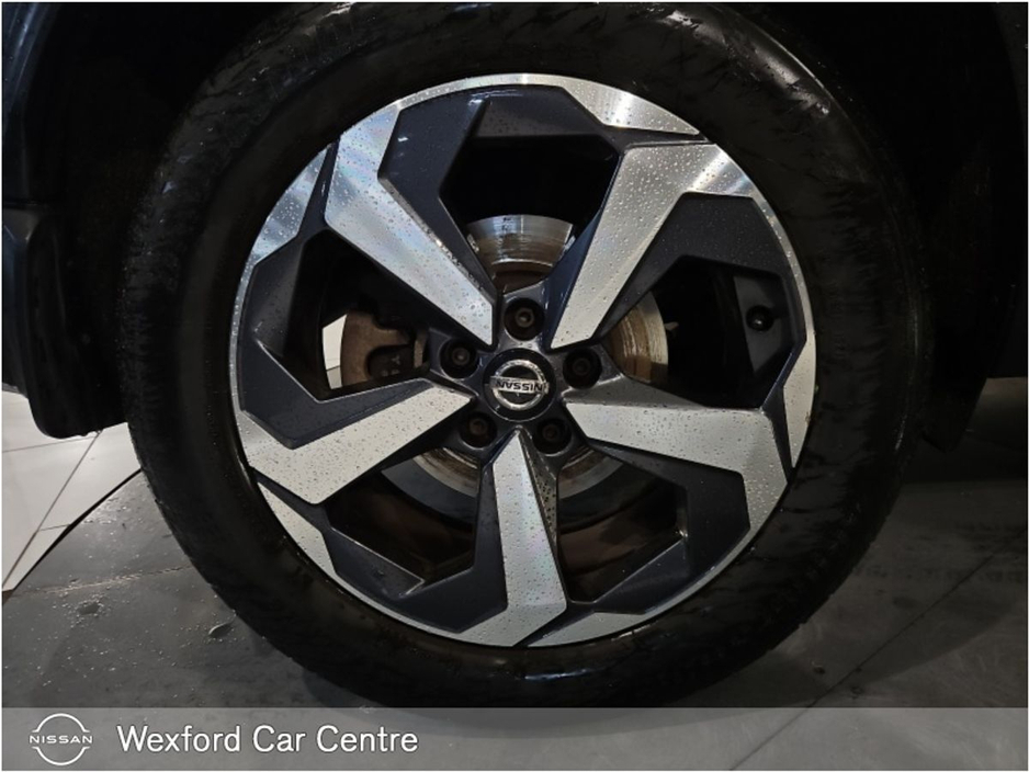 2022 Nissan Qashqai 1.3 PET MILD HYBRID SV PREMIUM €26,995