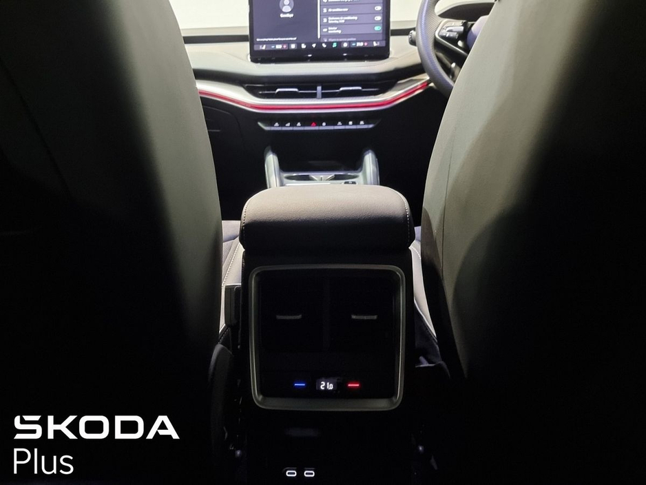 2025 Skoda Enyaq - image 25