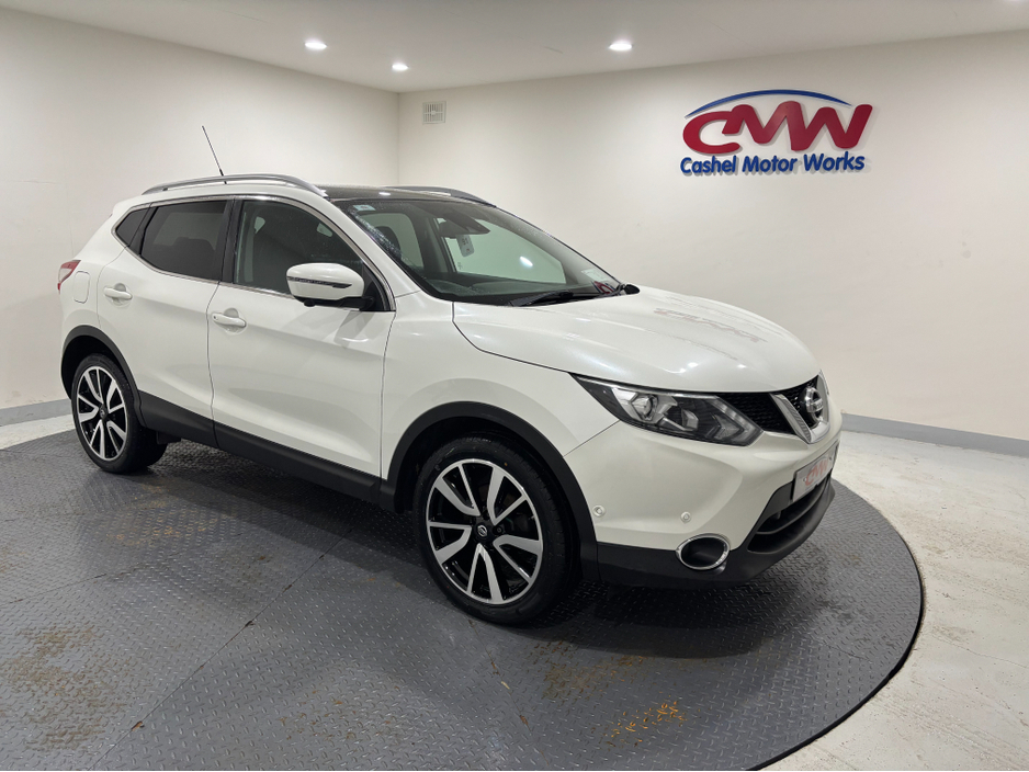 2015 Nissan Qashqai 1.5 DCI TEKNA 110PS 5DR**FULL LEATHER**PAN ROOF** €8,995