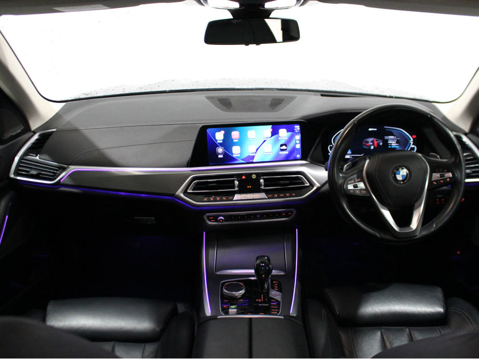2020 BMW X5 - image 35