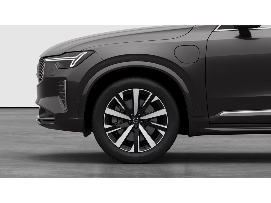 2026 Volvo XC90 - image 7