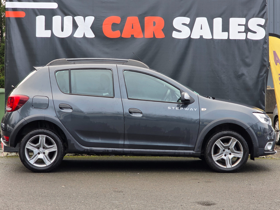 2017 Dacia Sandero Stepway 1.5 dCi 90 STEPWAY SIGNATURE €5,950