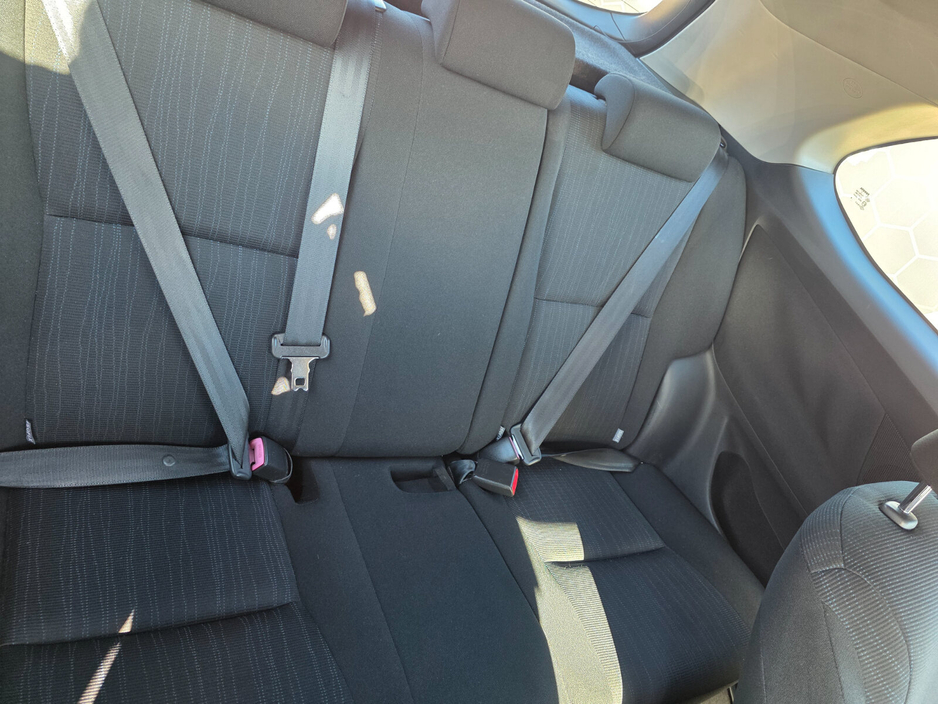 2009 Toyota Auris - image 7