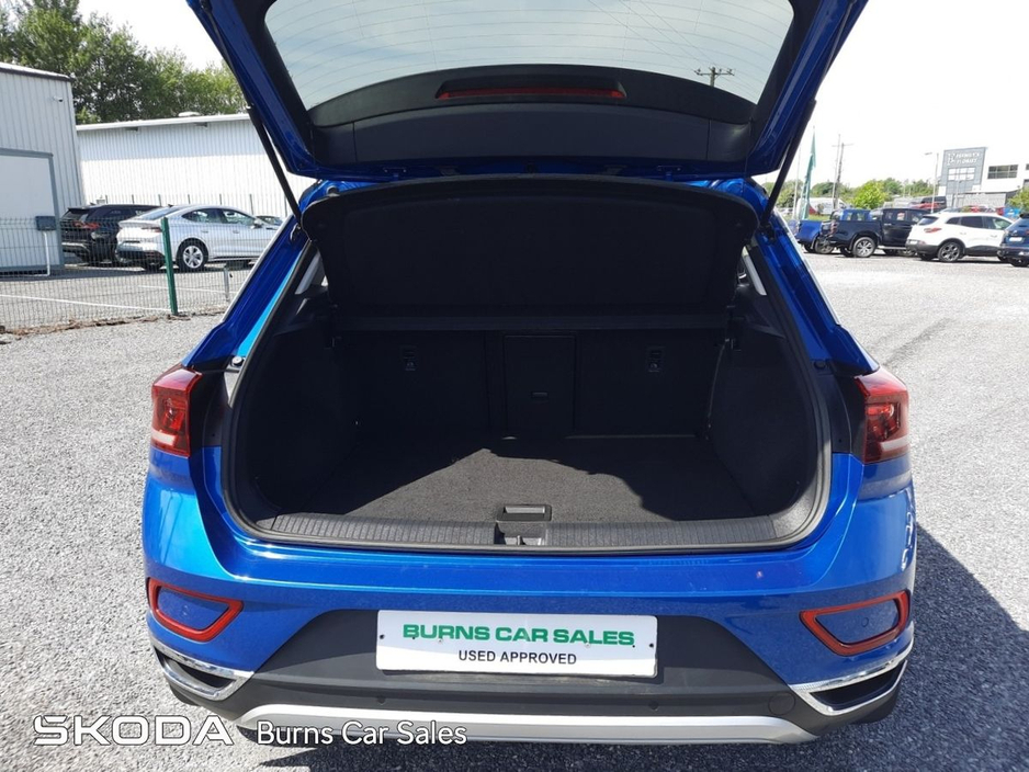 2022 Volkswagen T-Roc - image 10
