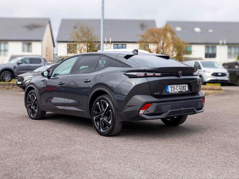 2023 Peugeot 408 - image 12