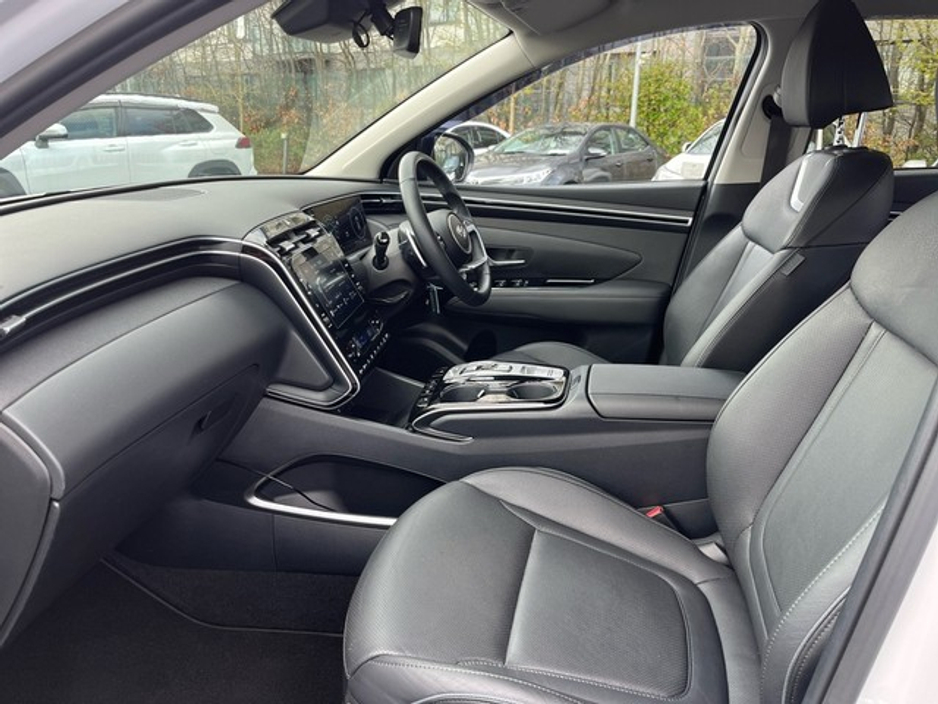 2022 Hyundai Tucson - image 6