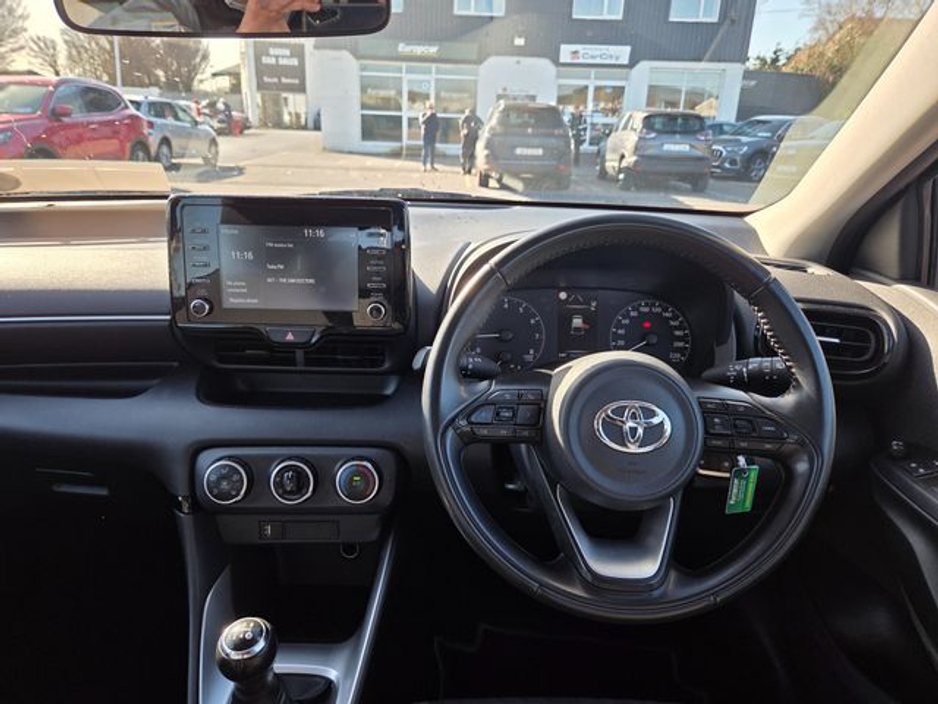 2023 Hyundai i10 - image 18