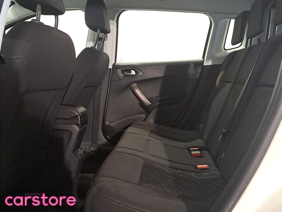 2016 Peugeot 2008 1.2 VTI 82 bhp Active €10,690