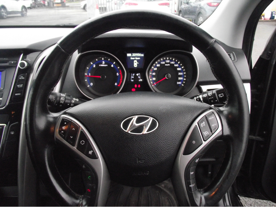 2013 Hyundai i30 1.6CRDI DELUXE 5DR €5,500