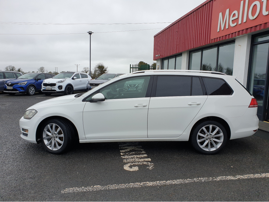 2014 Volkswagen Golf - image 3