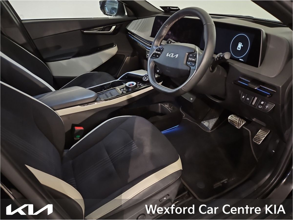 2023 Kia EV6 - image 2