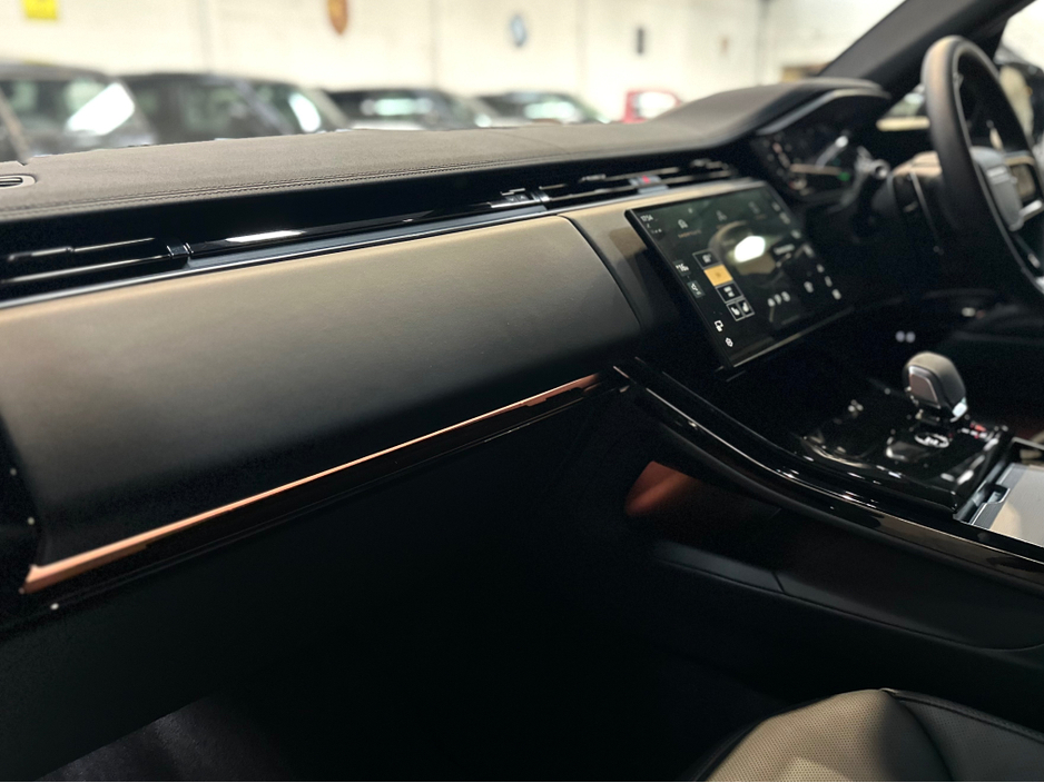 2026 Land Rover Range Rover Sport - image 18