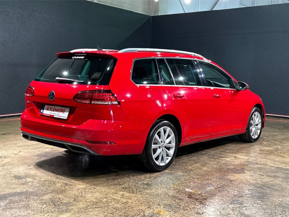 2019 Volkswagen Golf - image 3