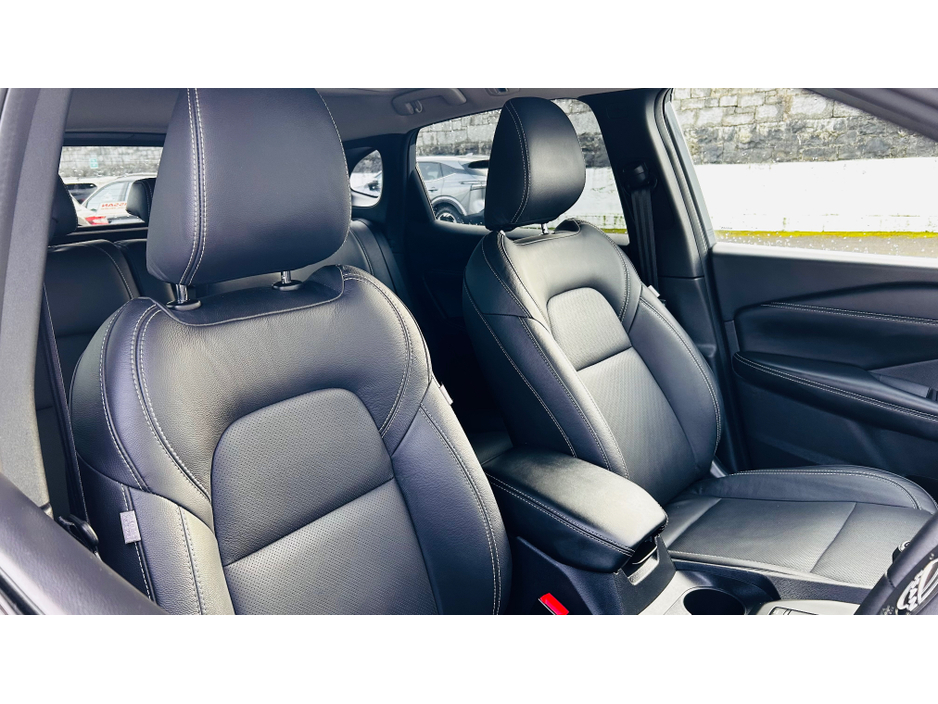 2024 Nissan Qashqai FULL LEATHER HEATED SEATS & PANORAMIC ROOF €27,995
