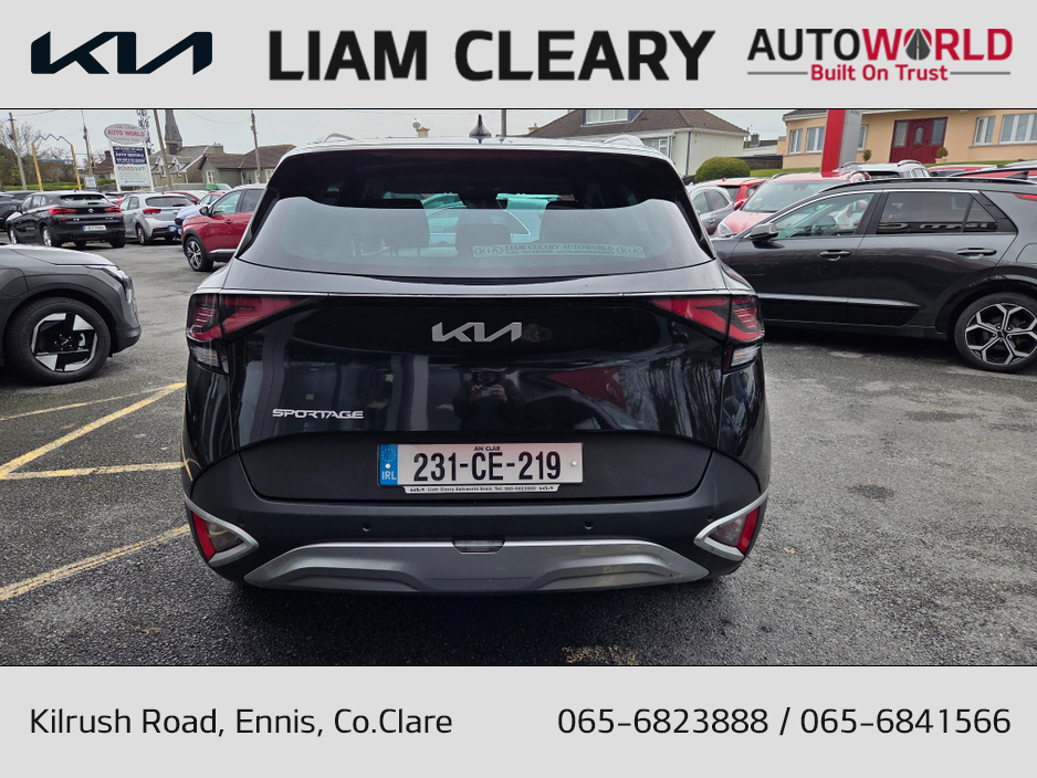 2023 Kia Sportage - image 3