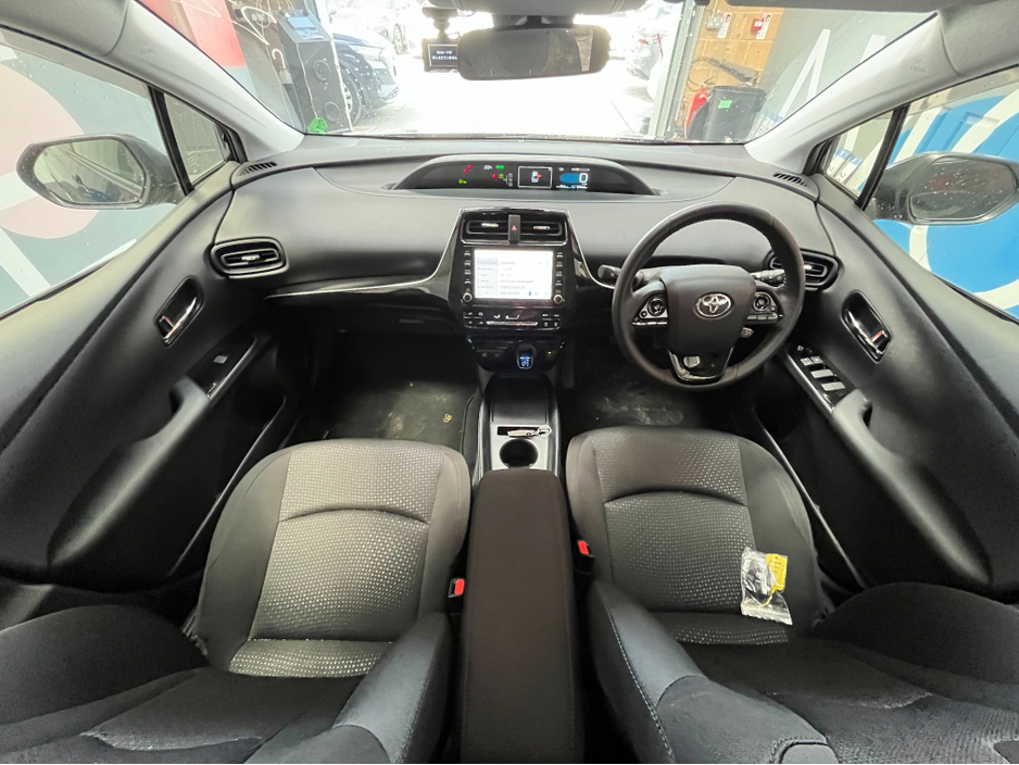 2022 Toyota Prius - image 16