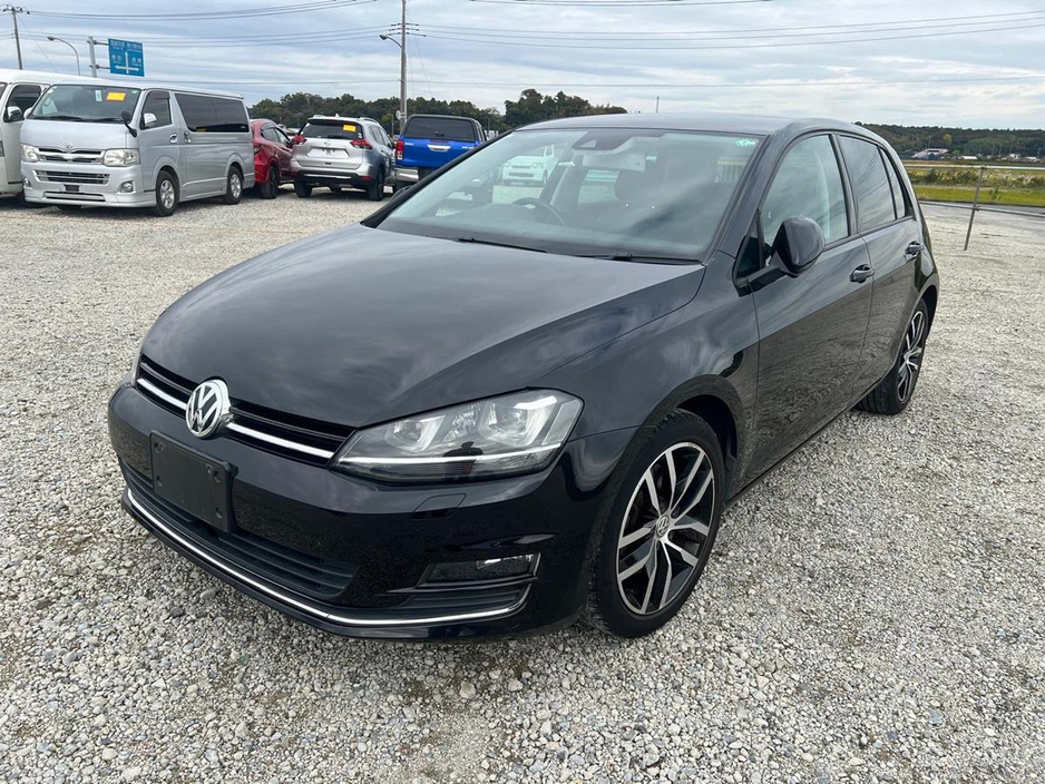 2017 Volkswagen Golf - image 5