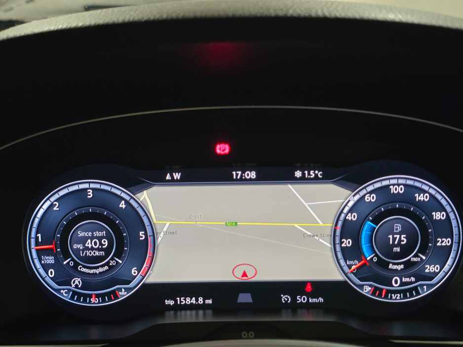 2016 Volkswagen Passat 2.0 TDI 150HP Highline BE €10,950