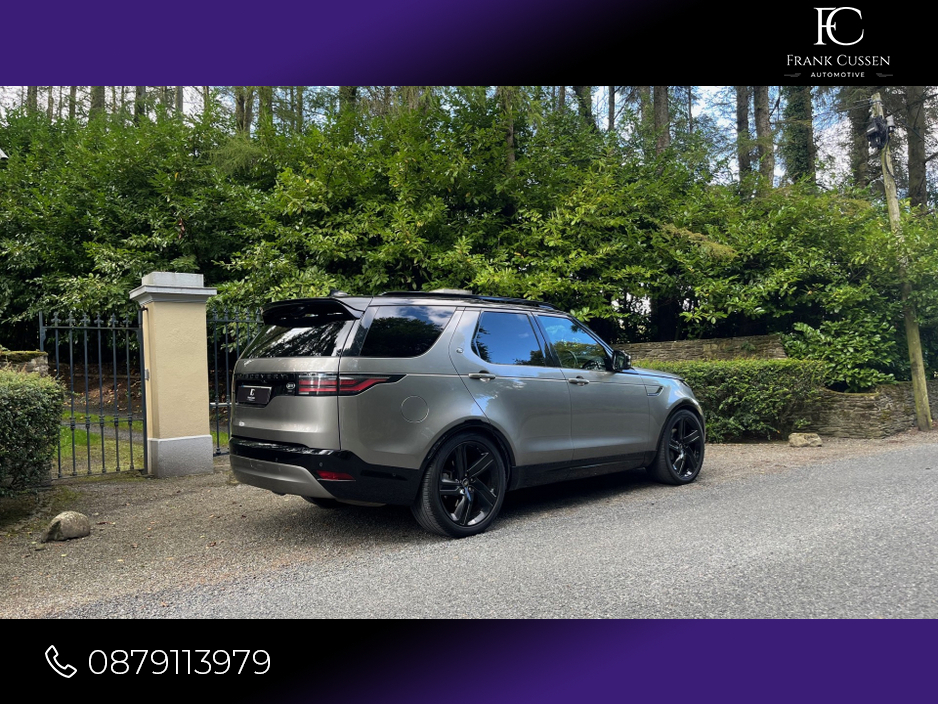 2022 Land Rover Discovery - image 7