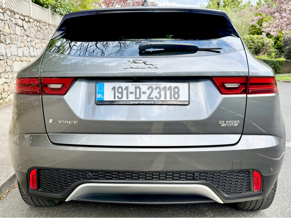 2019 Jaguar E-Pace - image 12