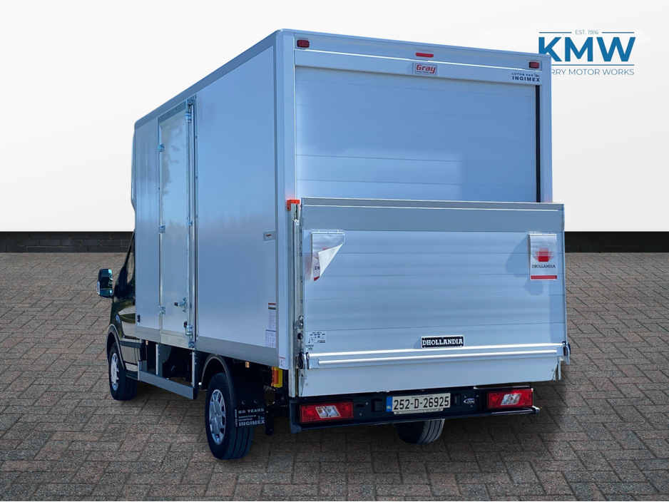 2025 Ford Transit - image 7