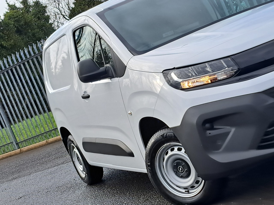 2026 Opel Combo - image 9