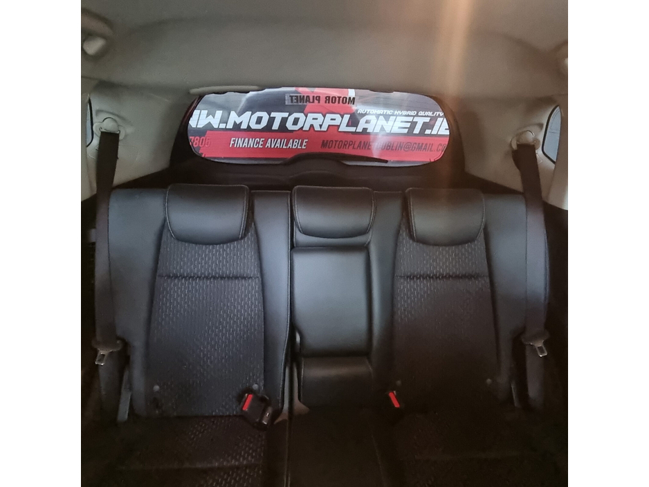 2016 Honda Fit - image 10