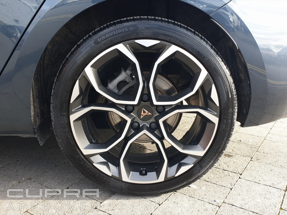 2025 Cupra Leon - image 6