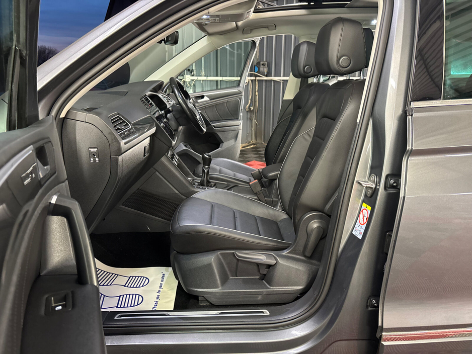 2020 Volkswagen Tiguan - image 18