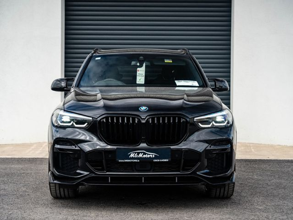 2022 BMW X5 XDRIVE45E M SPORT €60,950