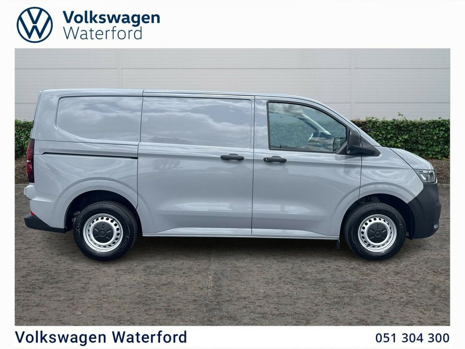2025 Volkswagen Transporter  €33,475